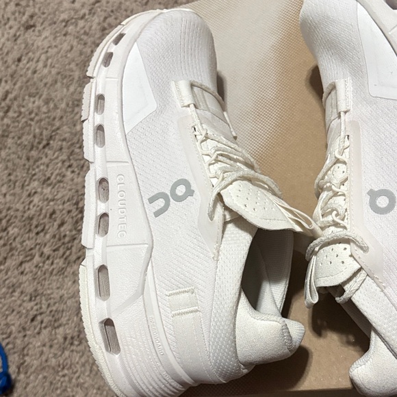 On cloud .. cloud nova 2 - Picture 3 of 5